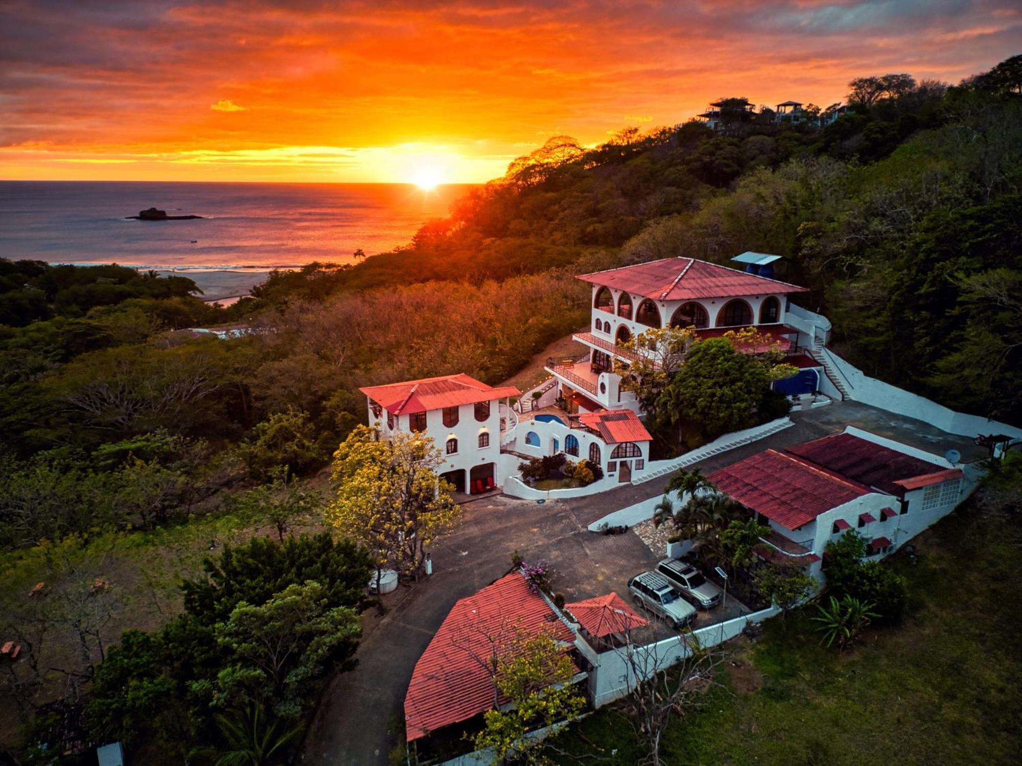 Beachside Stay At Villa Viyarte サン・フアン・デル・スル エクステリア 写真